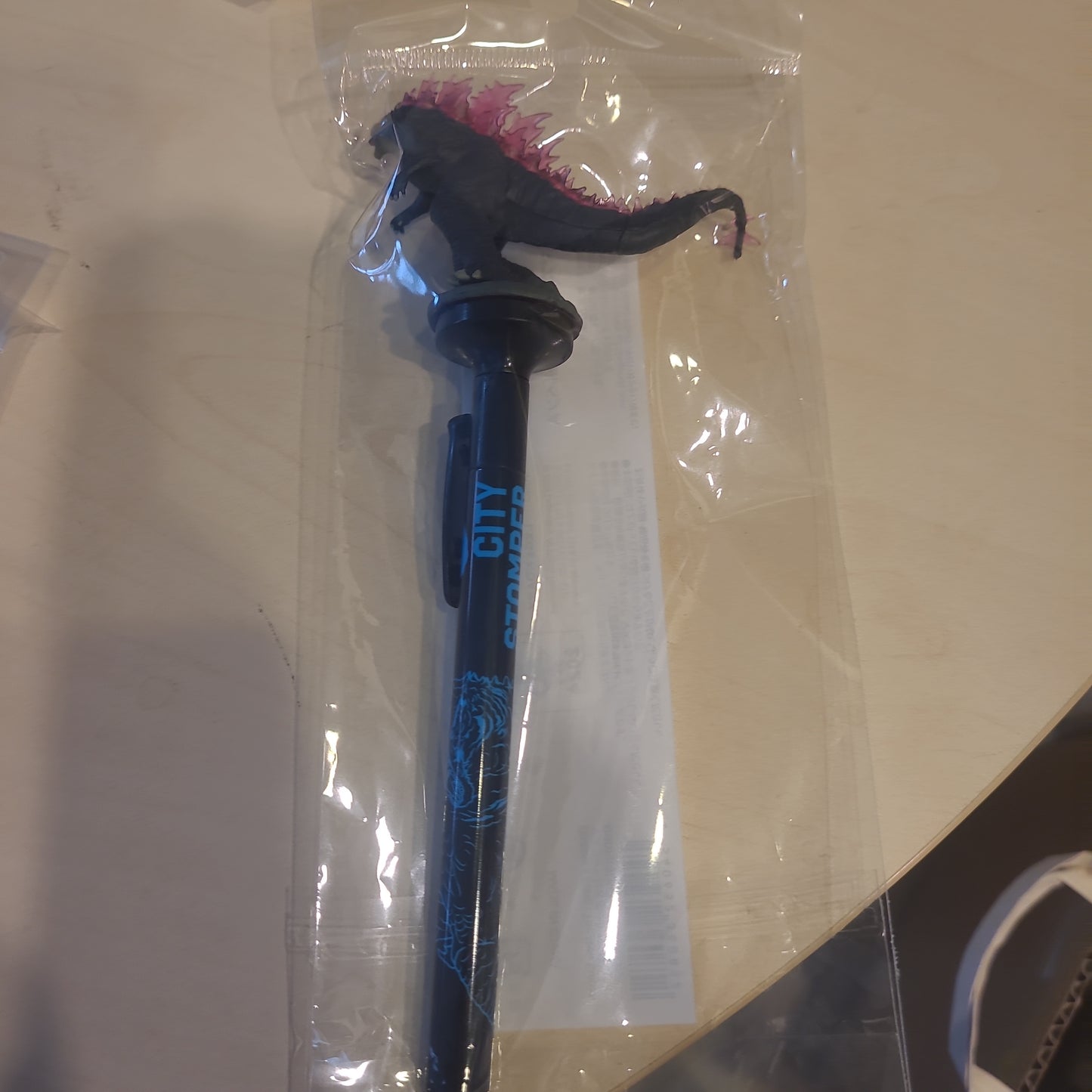 GODZILLA×KONGマスコット付きPEN　A