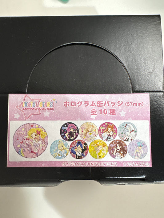 アイカツスターズ！×サンリオキャラクターズ ホログラム缶バッジ(57mm)01/トレーディング(全10種)(コラボイラスト(等身))(池袋)