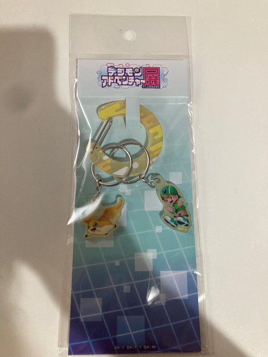 アニメ25周年記念 『デジモンアドベンチャー展』　アクキー付きカラビナ　八神 ヒカリ＆テイルモン