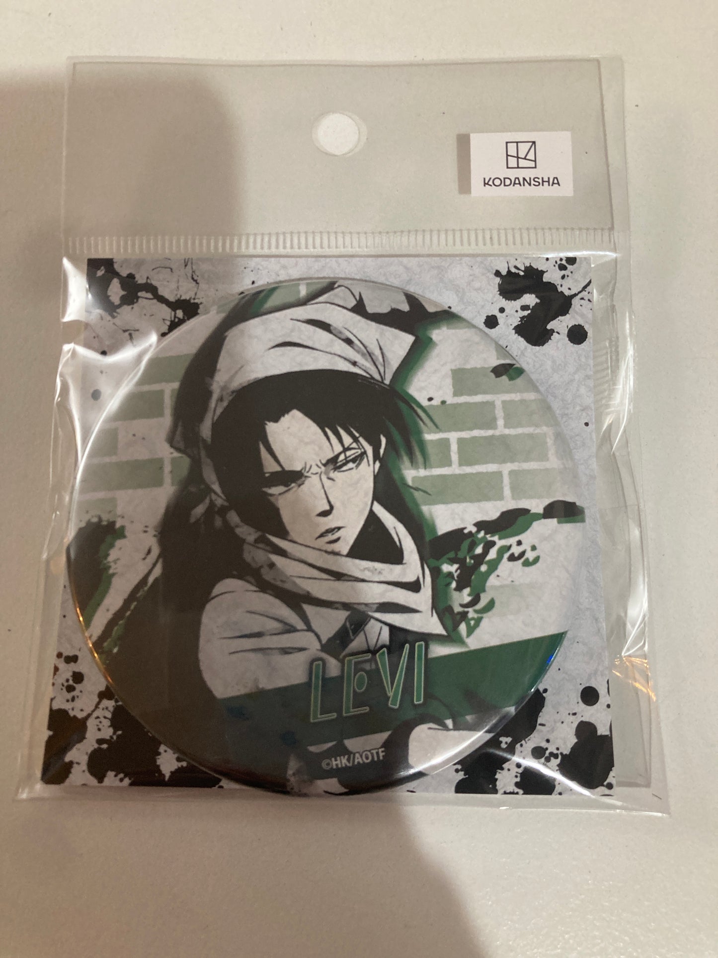 進撃の巨人 墨絵風ちょいデカ缶バッジ vol.2 リヴァイ絵柄B (池袋)