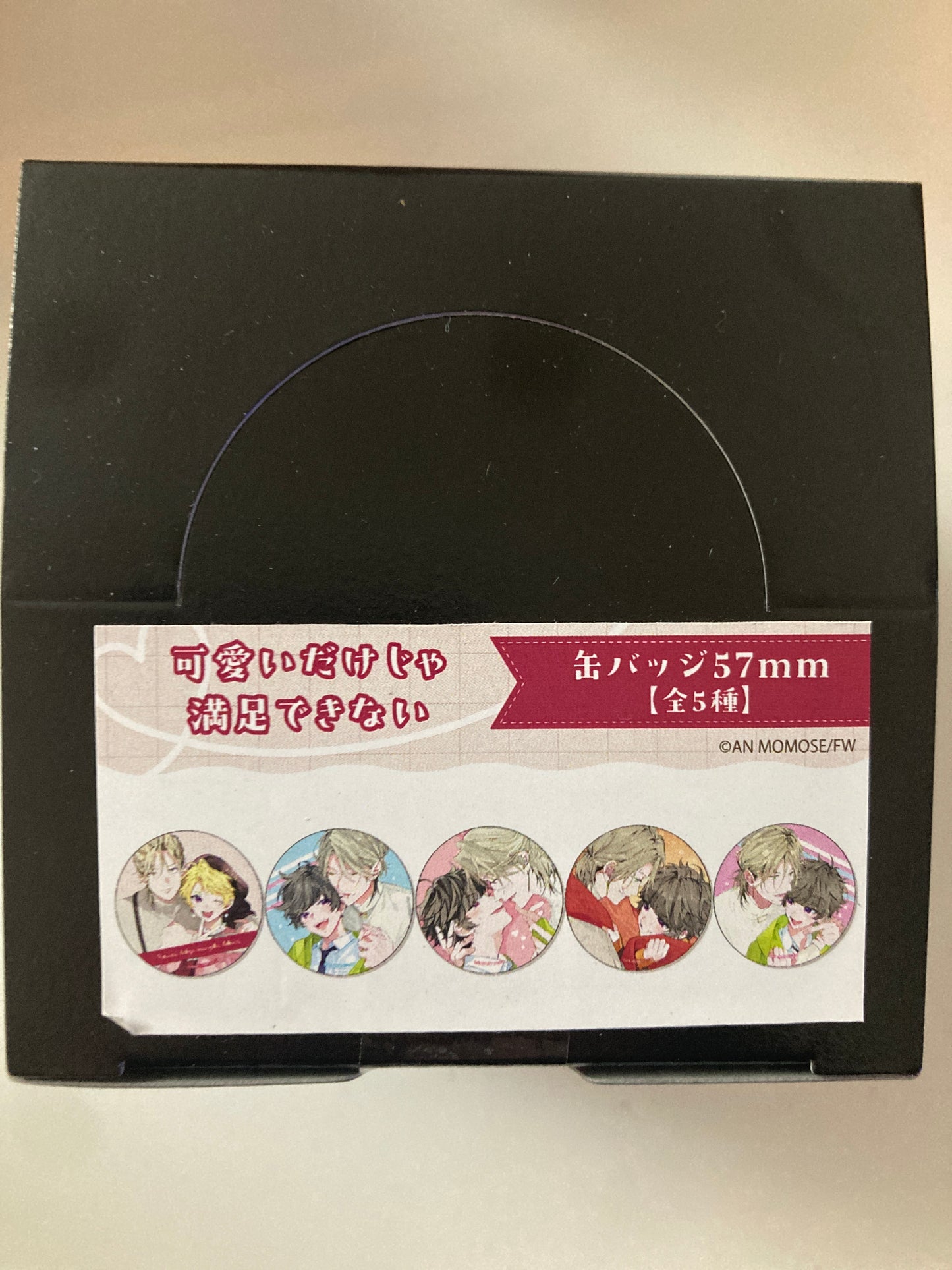 可愛いだけじゃ満足できない 缶バッジ01/ブラインド(全5種)【アニメイト先行販売】 (池袋)
