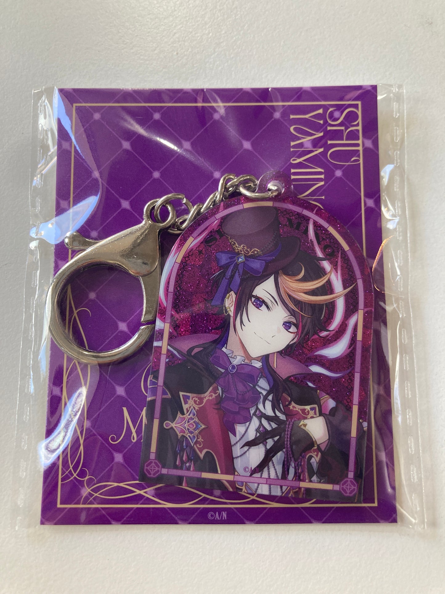 【Bewitching MASQUERADE】グリッターアクリルキーホルダー 闇ノシュウ (池袋)