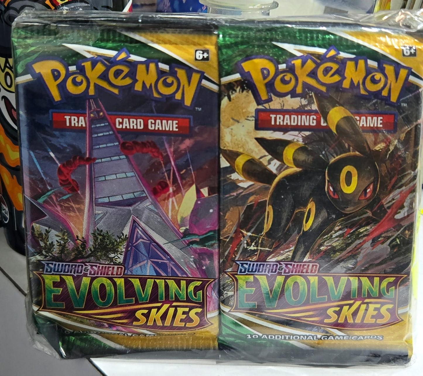 Pokémon TCG: Sword & Shield Evolving Skies Booster Pack
